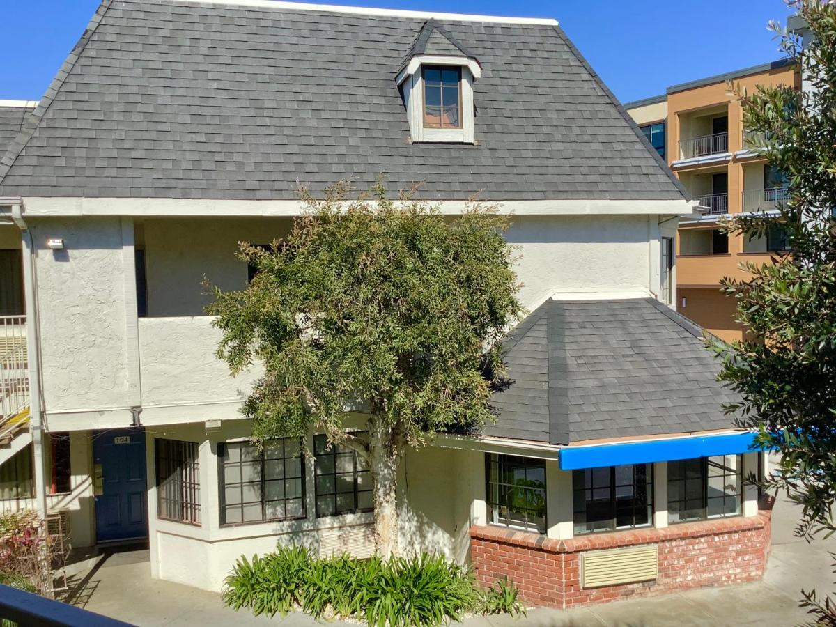 Carlsbad Village Inn Exterior photo